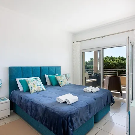 Beach Front Barracuda Apartment *